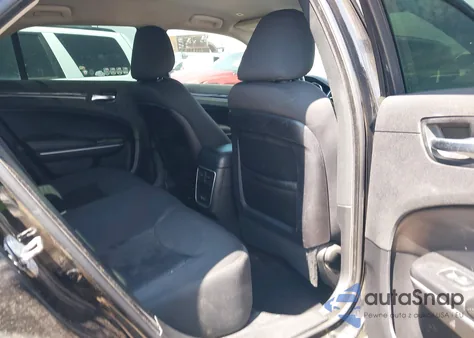2019 Chrysler 300 Touring from USA, damaged, VIN 2C3CCAAG8KH667164